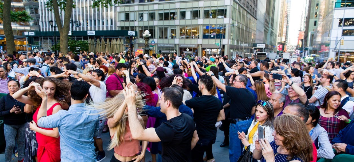 People dancing